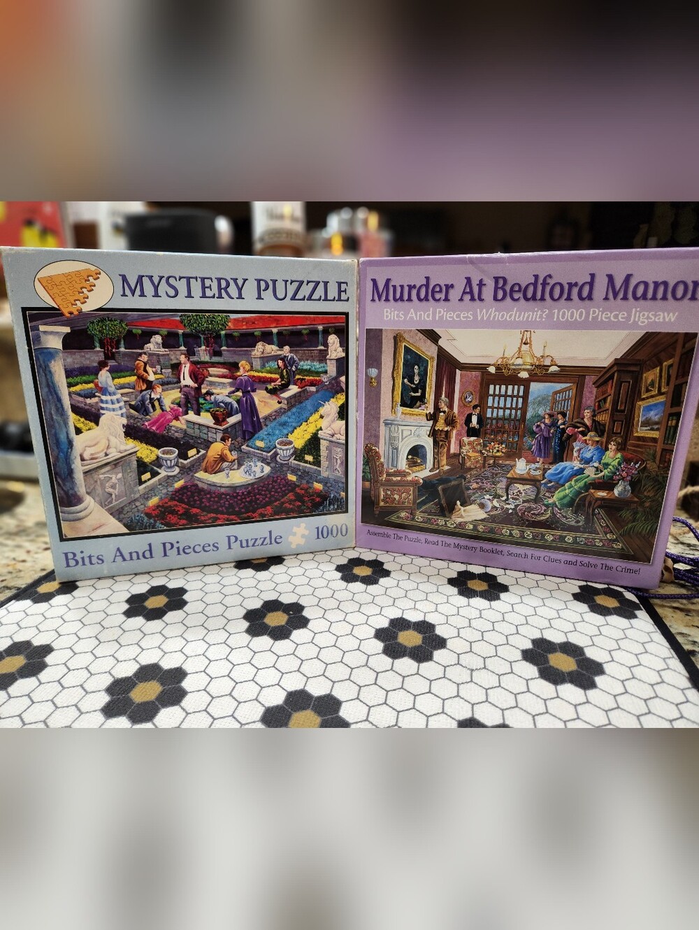 Mystery 'Whodunit' 1000pcs Set Of 2 BITS AND PIECES Puzzles